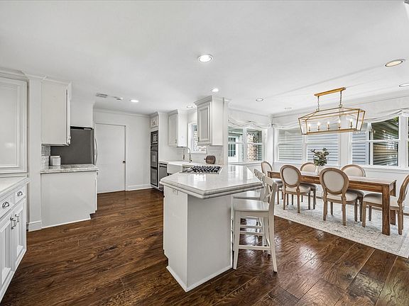 4th image of 12503 Woodthorpe Ln