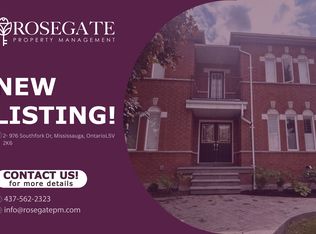 976 Southfork Dr #2, Mississauga, ON L5V2K6