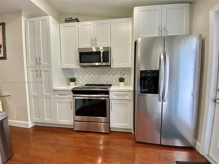 3440 SW 20th St — Photo 4