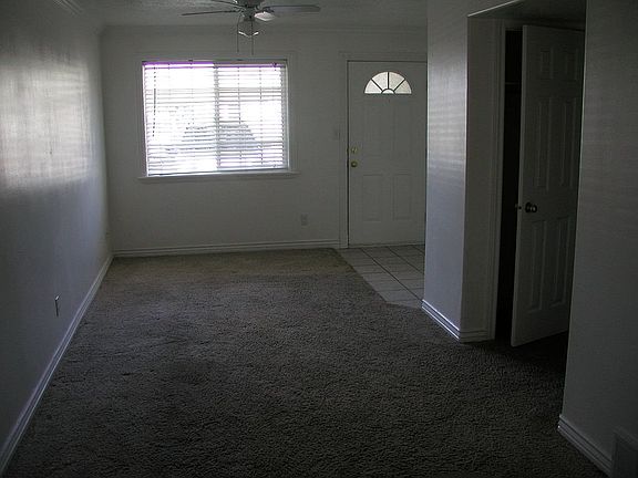 Front Room / Entry