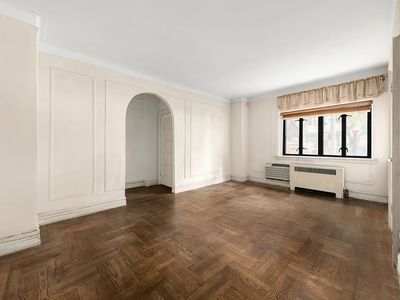 210 6th Ave #1G, New York, NY, 10014