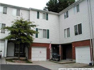 270 Ilyssa Way, Staten Island, NY 10312