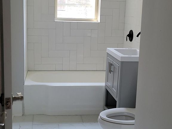 3rd image of 6906 S Wabash Ave #1-6