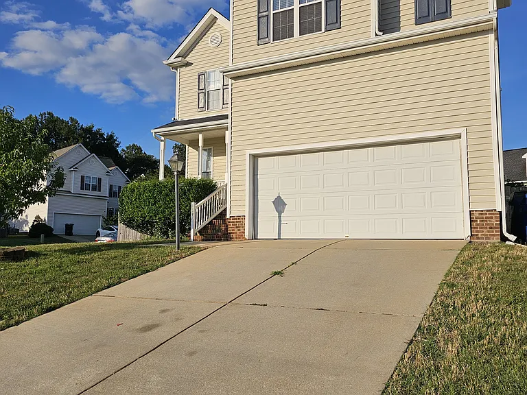 2517 Trailwood Hills Dr — Photo 1