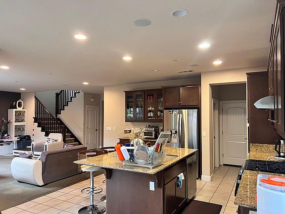 4th image of 2538 Bassetts Way