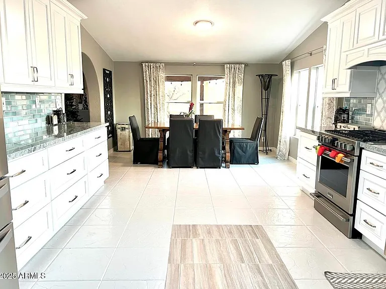 5824 E Montgomery Rd — Photo 14