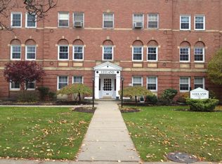 15820 Van Aken Blvd APT 102, Shaker Heights, OH