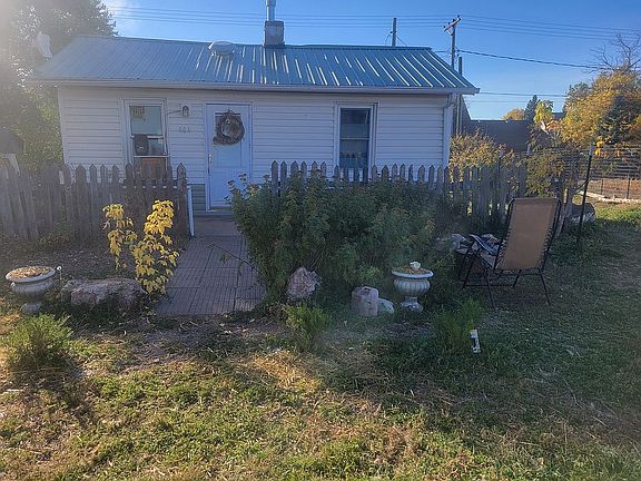 2nd image of 406 S Oak St