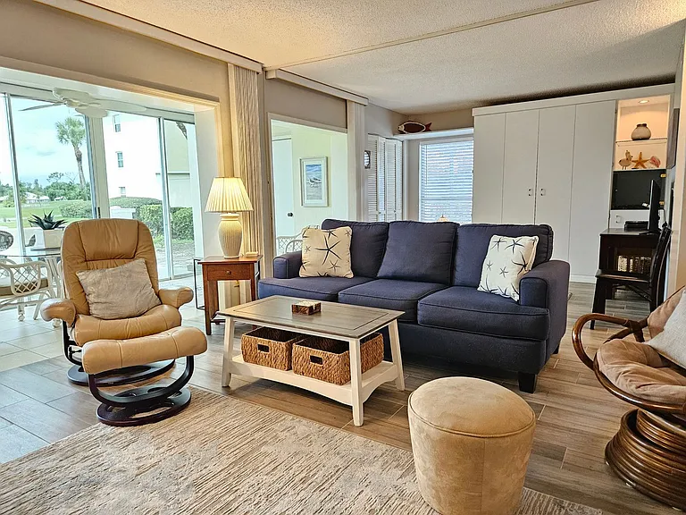 435 Cerromar Ln #329 — Photo 9