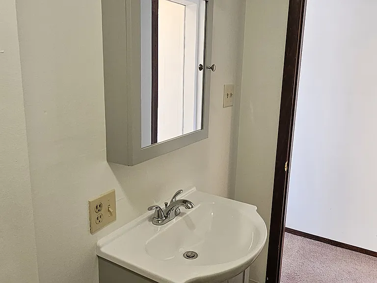 30 E Pine St — Photo 10