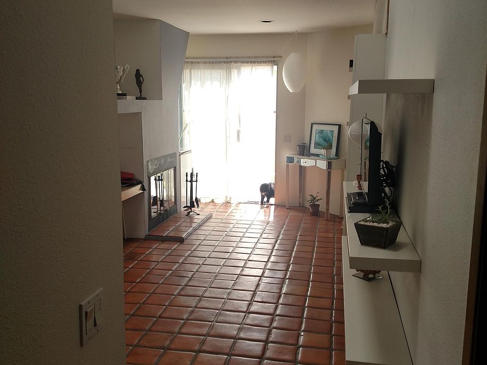 1st image of 270 Barbara Ave #270