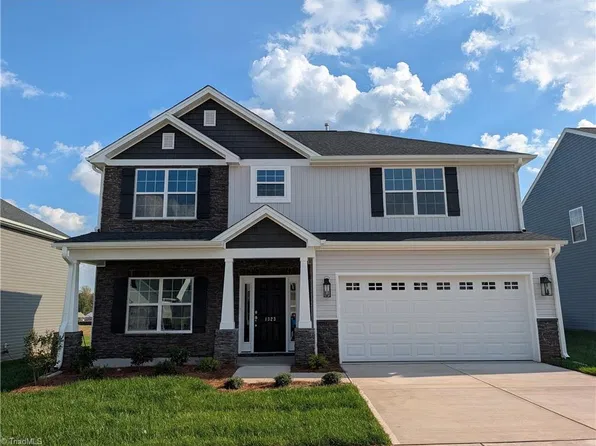 1323 Dandridge Dr, Kernersville, NC 27284