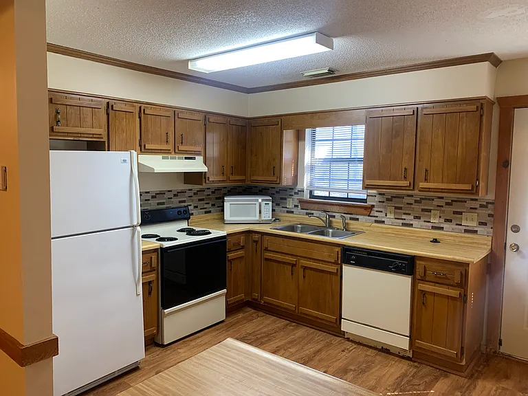 124 Winding Way — Photo 15