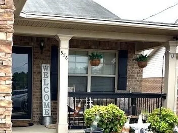 956 Colony Cir, Fort Oglethorpe, GA 30742