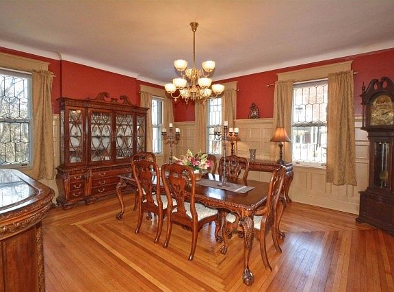 5th image of 4003 Beechwood Ave