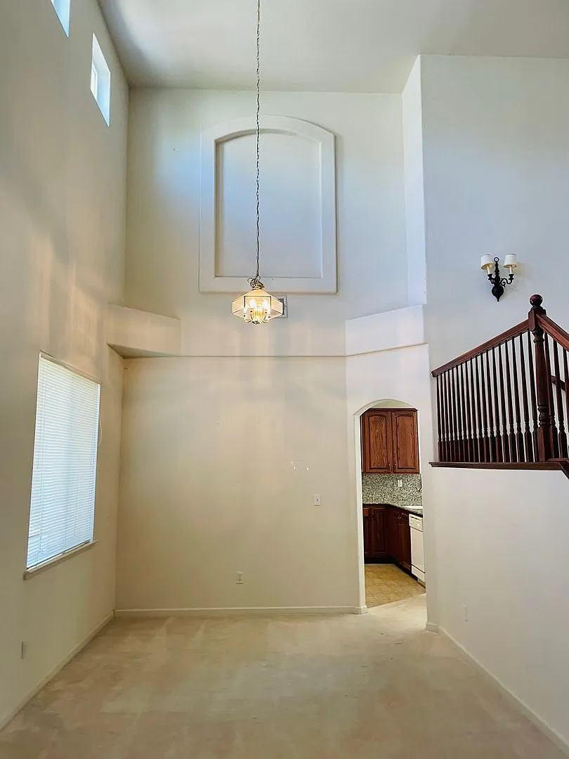 80 Spinel Cir - Sacramento 95835 — Photo 2