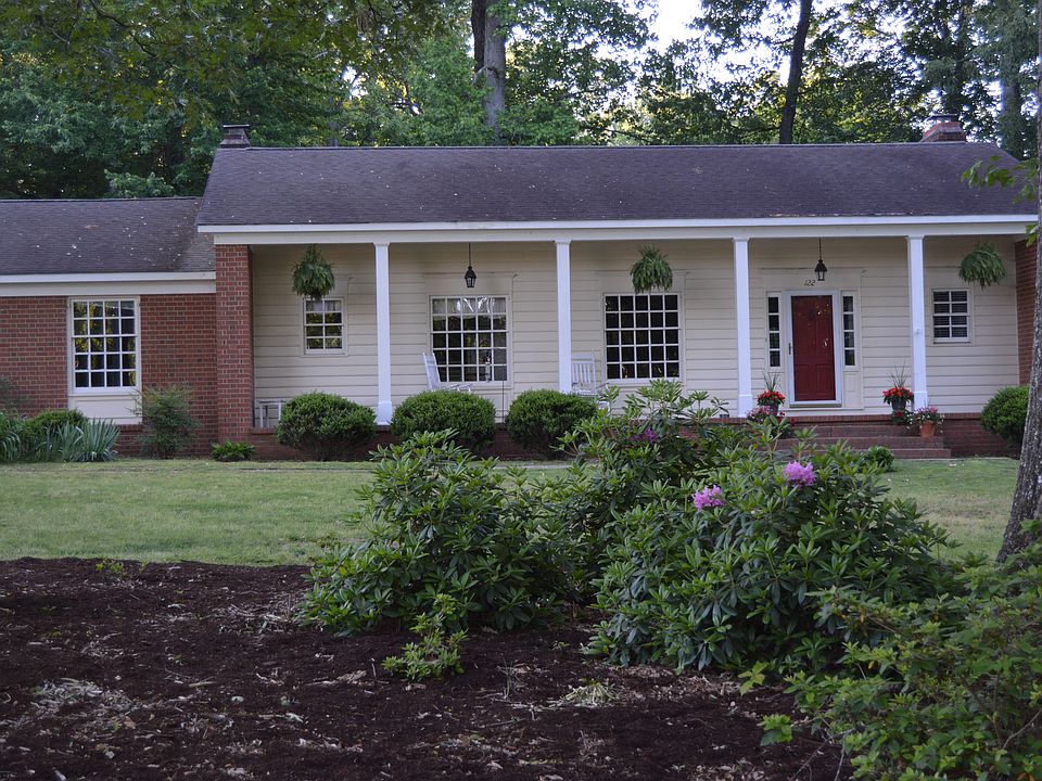 1st image of 122 Horseshoe Dr