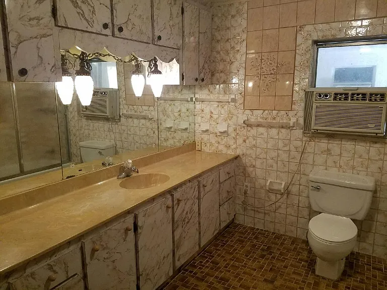 307 N New Jersey Ave #B — Photo 9