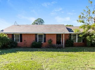 6420 Valley Ridge Dr, Fort Worth, TX 76140