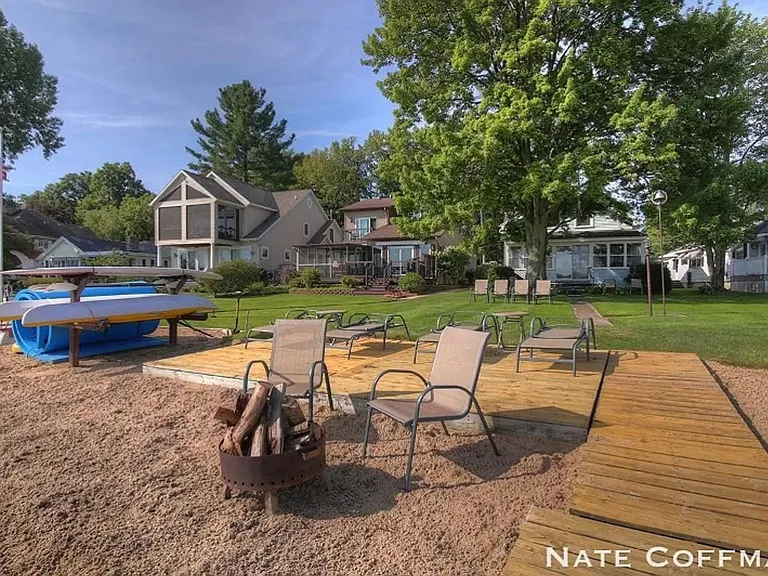 6894 Farrell Dr NE — Photo 28
