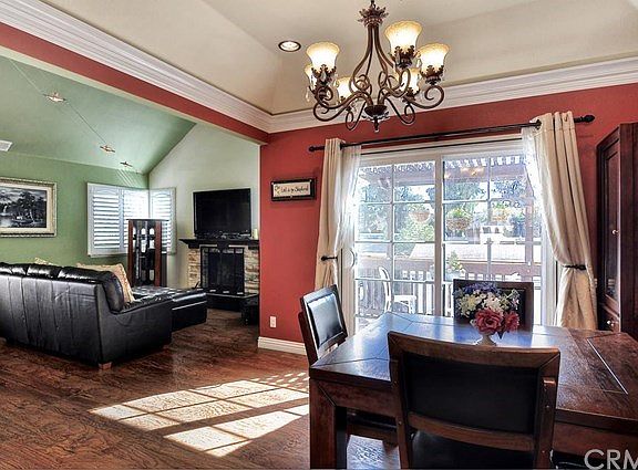 3rd image of 2220 Pacific Ave #B1