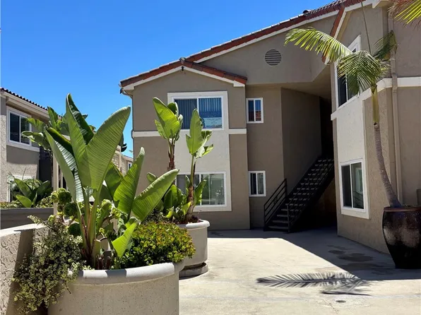 7405 Charmant Dr #2320, San Diego, CA 92122