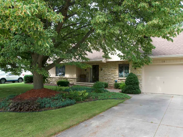 16 Greves Ct, Appleton, WI 54914