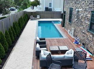1043 Barnegat Ln, Mantoloking, NJ 08738