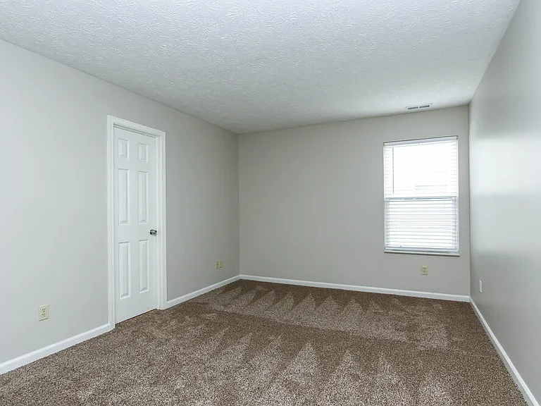 1327 Grand Canyon Cir — Photo 13