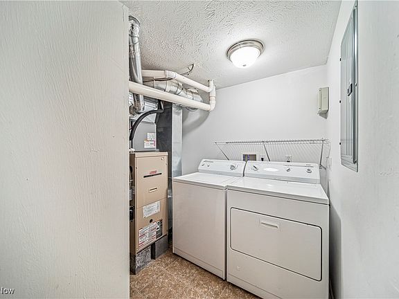 5th image of 30056 Euclid Ave Unit 1