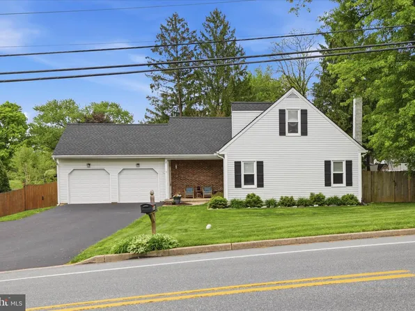 2824 Nolt Rd, Lancaster, PA 17601