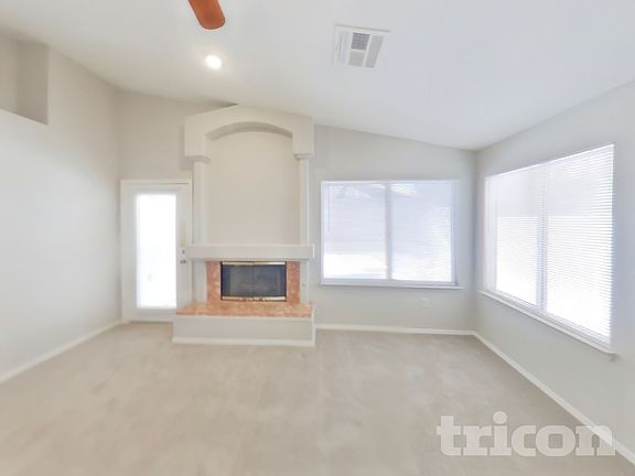 3rd image of 5035 Camino Del Santo Pkwy