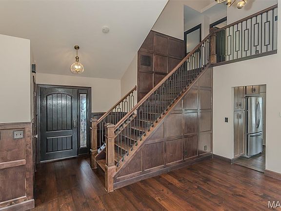 3rd image of 304 Xavier Ct