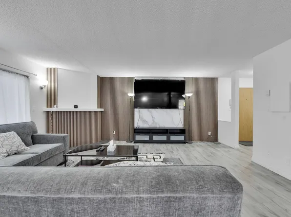 7064 133b St #203, Surrey, BC V3W 8A4