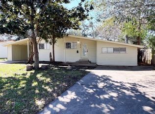 216 Camellia St, Lake Jackson, TX 77566