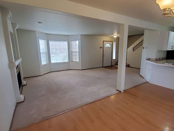 5th image of 8307 Harrington Ln NE