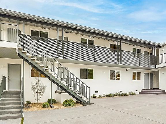 3rd image of 733 Silver Lake Blvd #733