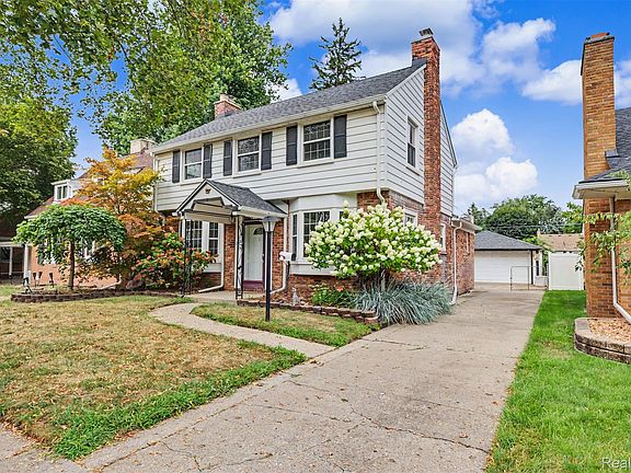 4th image of 23114 Hollander St