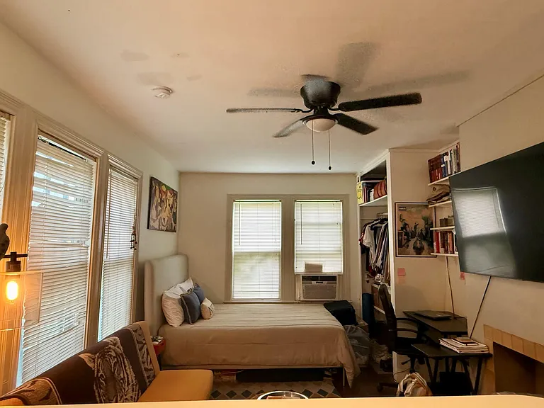 3305 Duval St #B — Photo 8