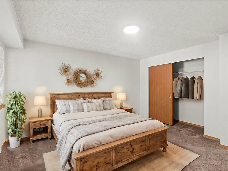 2 Bedroom 1.5 Bath - 1000 SqFt 2 Bedroom 1.5 Bath - 1000 SqFt