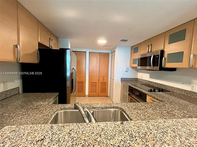 2101 Brickell Ave #401 — Photo 8