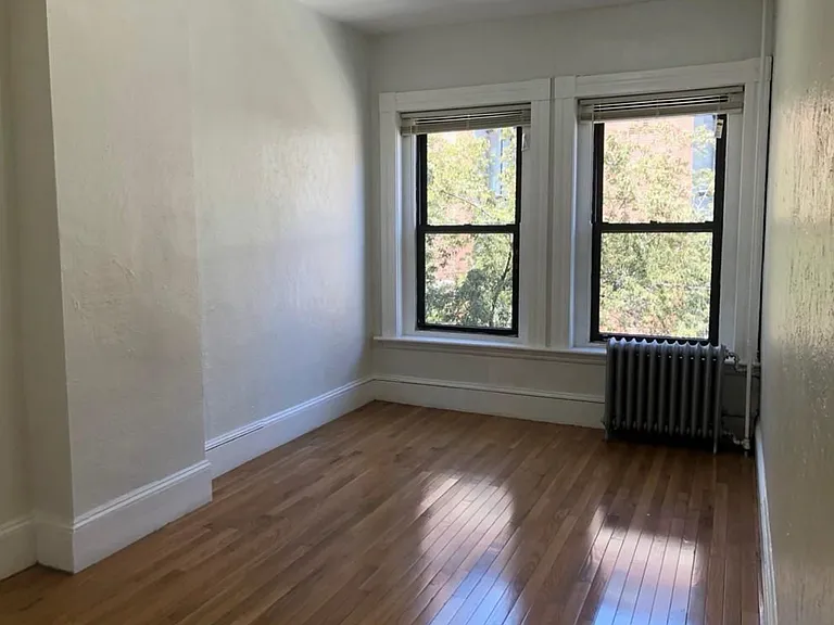 24 Isabella St #3 — Photo 11