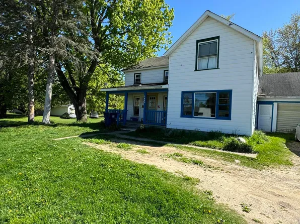 5480 E Howard City Edmore Rd, Cedar Lake, MI 48812