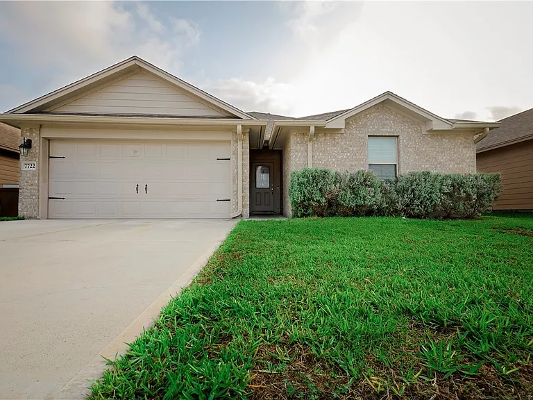 7722 Lariat Toss Dr — Photo 2