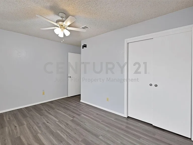 7357 Channel View Dr — Photo 30