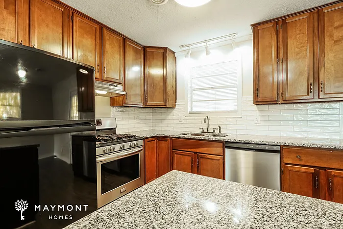 231 Merion Ct — Photo 5