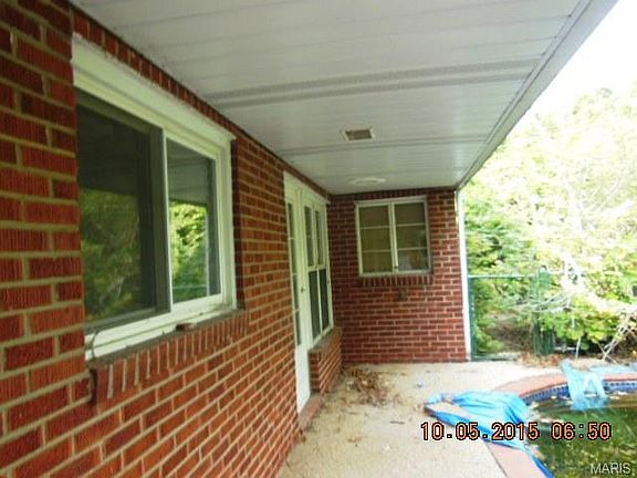 2nd image of 31 Airshire Pl