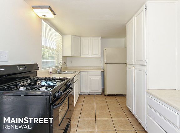 5th image of 8429 W Heatherbrae Dr