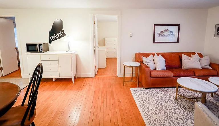 10 Holbrook St #2 — Photo 5