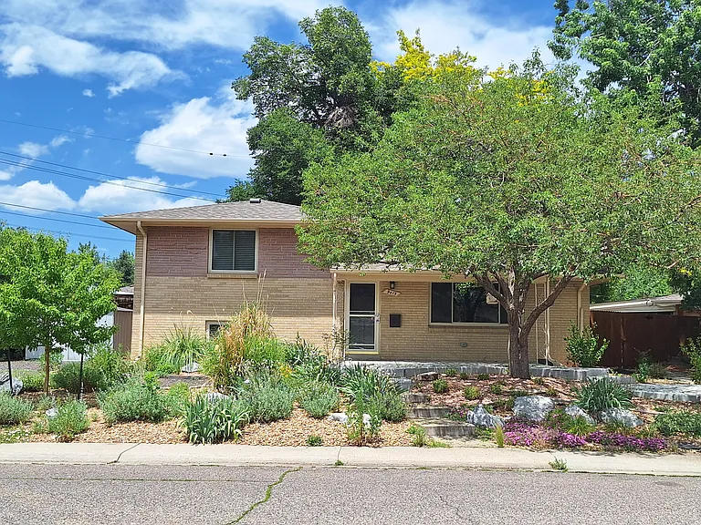 9415 W 51st Ave — Photo 2